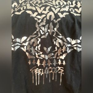 Motley Crue XXL unisex feelgoods shirt (Vince Neil restaurant bar) bats skull N6